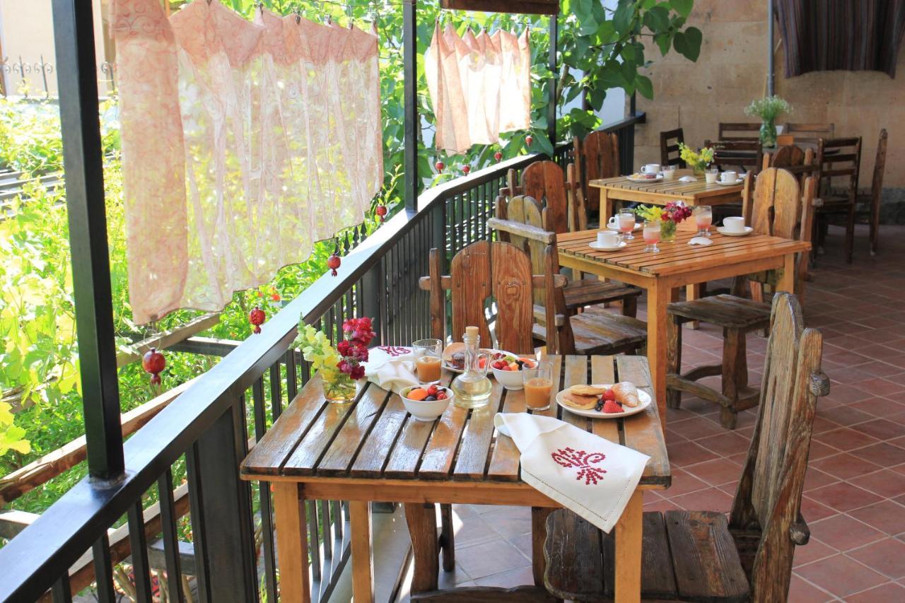 Silk Road Hotel