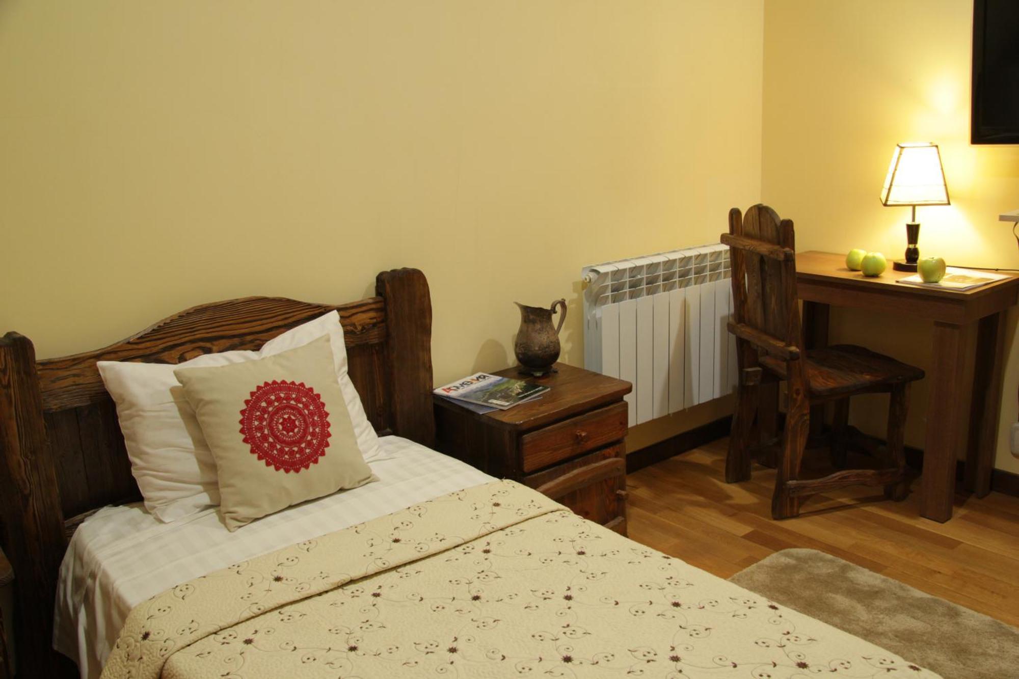 Silk Road Hotel 3*